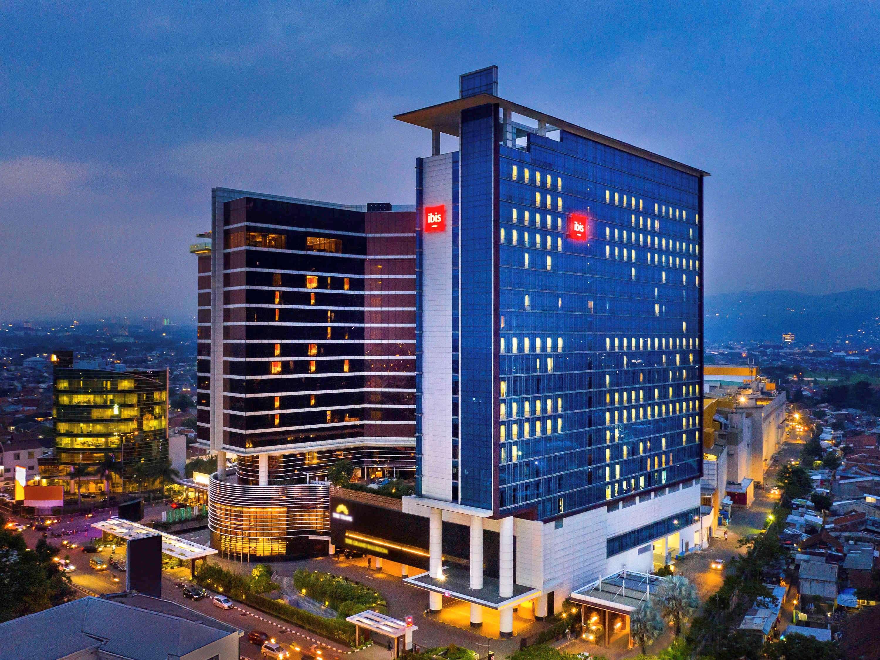 hotel dekat ibis trans studio bandung